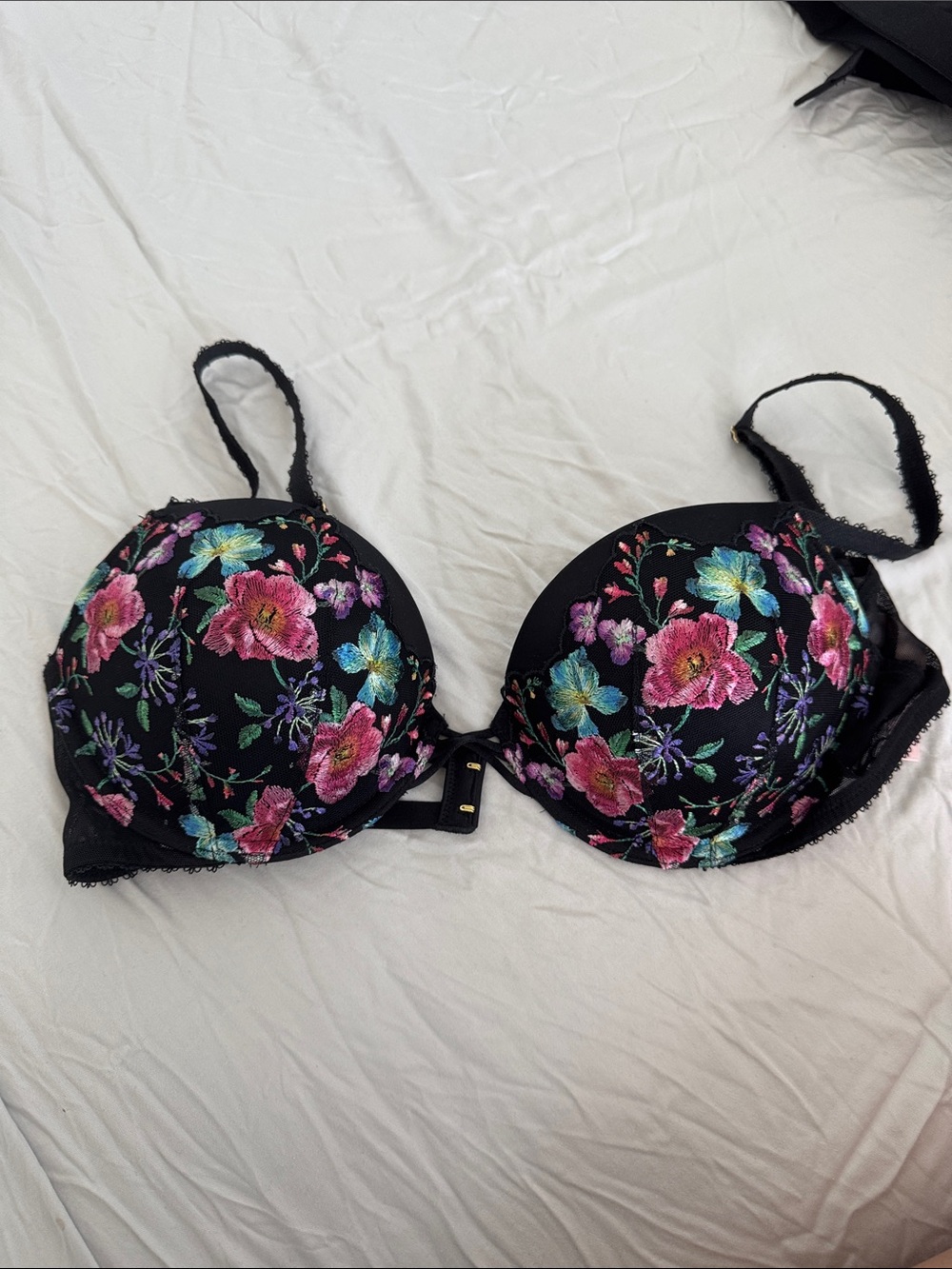 Victorias secret very sexy Floral spring Embroidered Black Push-Up Bra 36C